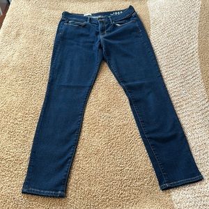 Gap 1969 legging Jean size 30r- only wore twice!